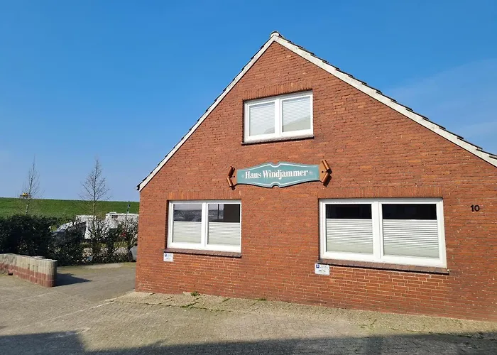 Апартаменты Haus Windjammer Нойхарлингерзиль