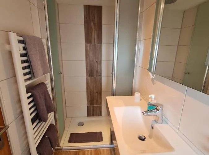 Haus Windjammer Нойхарлингерзиль