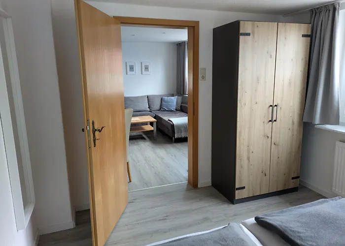 Апартаменты Haus Windjammer Нойхарлингерзиль